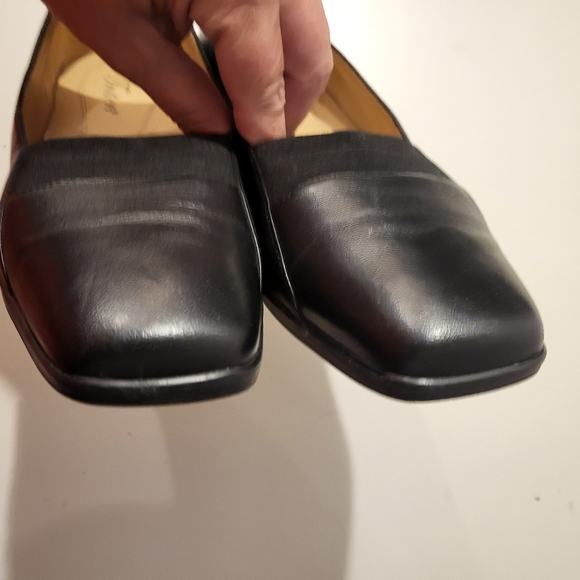 Trotters Womans Size 8.5M Black Loafer - Picture 2 of 6